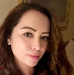 Meet your Posher, Lorena